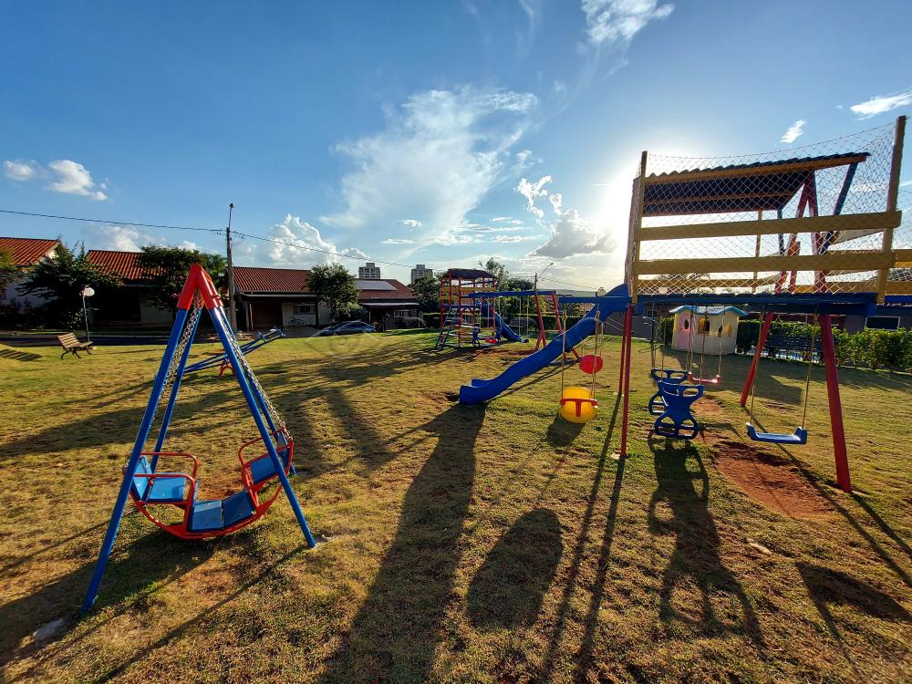 Alugar Casa / Condom&iacute;nio em Ribeir&atilde;o Preto R$ 2.000,00 - Foto 18