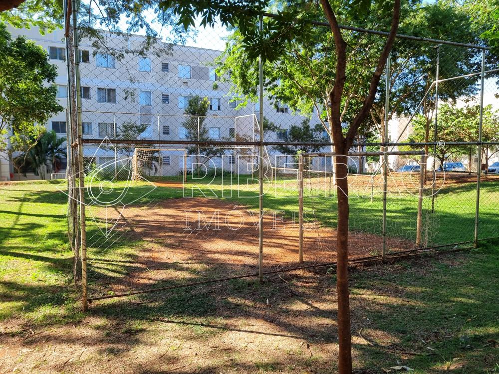 Alugar Apartamento / Padr&atilde;o em Ribeir&atilde;o Preto R$ 900,00 - Foto 24