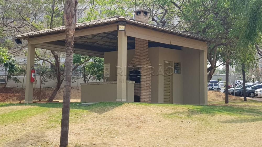 Alugar Apartamento / Padr&atilde;o em Ribeir&atilde;o Preto R$ 900,00 - Foto 32