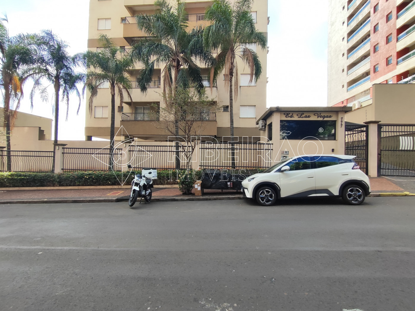Alugar Apartamento / Padr&atilde;o em Ribeir&atilde;o Preto R$ 2.200,00 - Foto 32