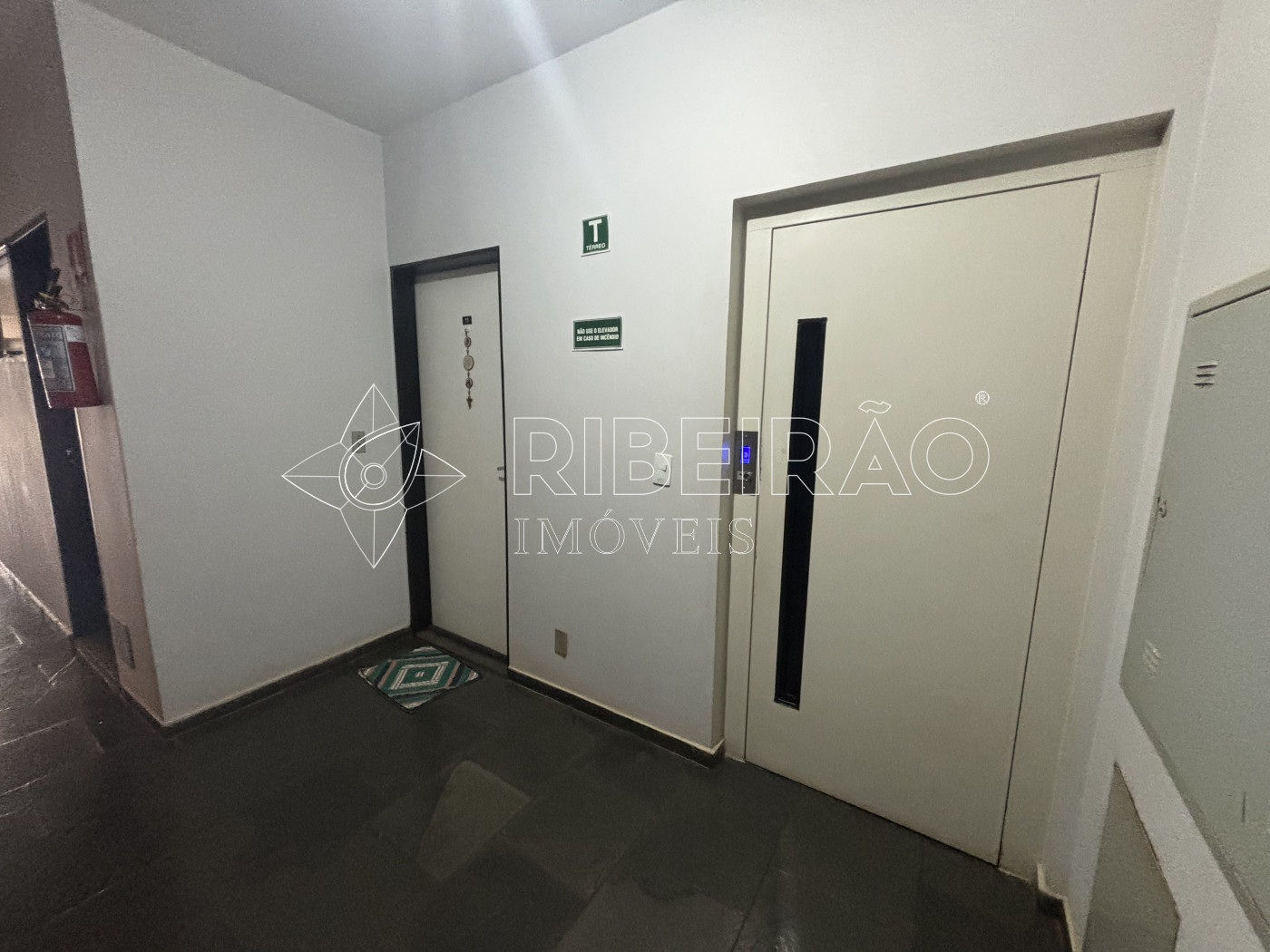 Alugar Apartamento / Padr&atilde;o em Ribeir&atilde;o Preto R$ 1.200,00 - Foto 16