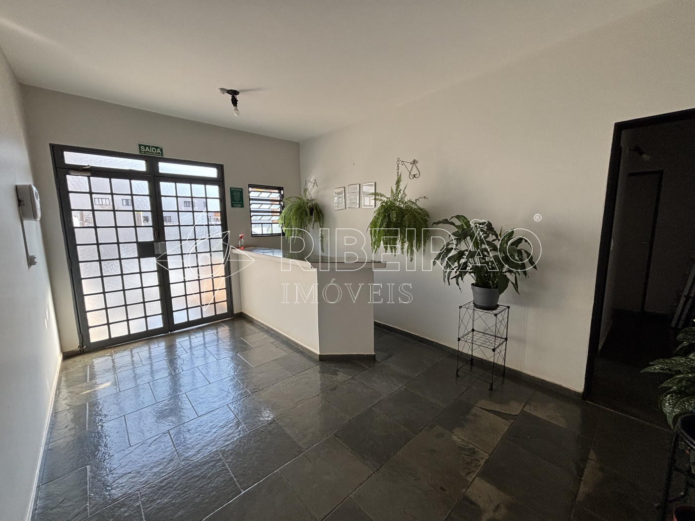 Alugar Apartamento / Padr&atilde;o em Ribeir&atilde;o Preto R$ 1.200,00 - Foto 18