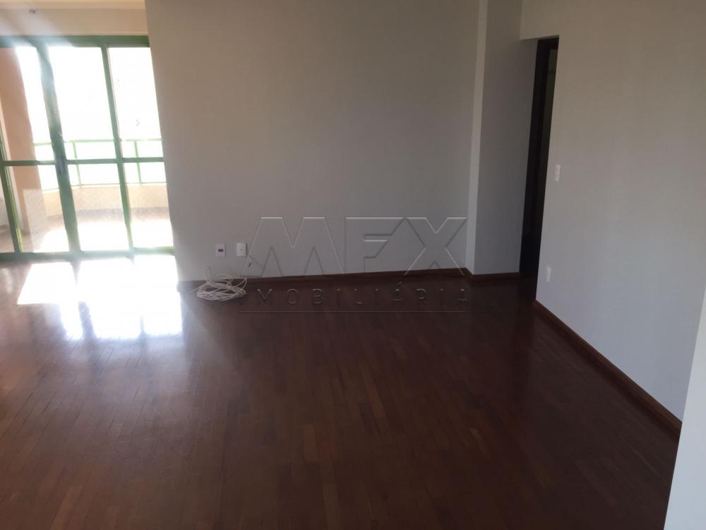 Alugar Apartamento / Padr&atilde;o em Bauru R$ 1.800,00 - Foto 2