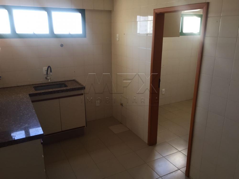 Alugar Apartamento / Padr&atilde;o em Bauru R$ 1.800,00 - Foto 6