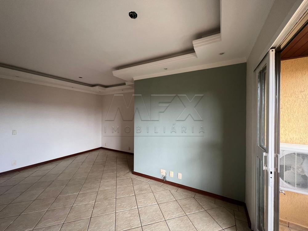 Alugar Apartamento / Padr&atilde;o em Bauru R$ 2.400,00 - Foto 3
