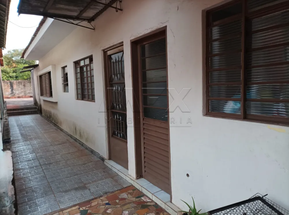 Alugar Casa / Padr&atilde;o em Bauru R$ 1.800,00 - Foto 6