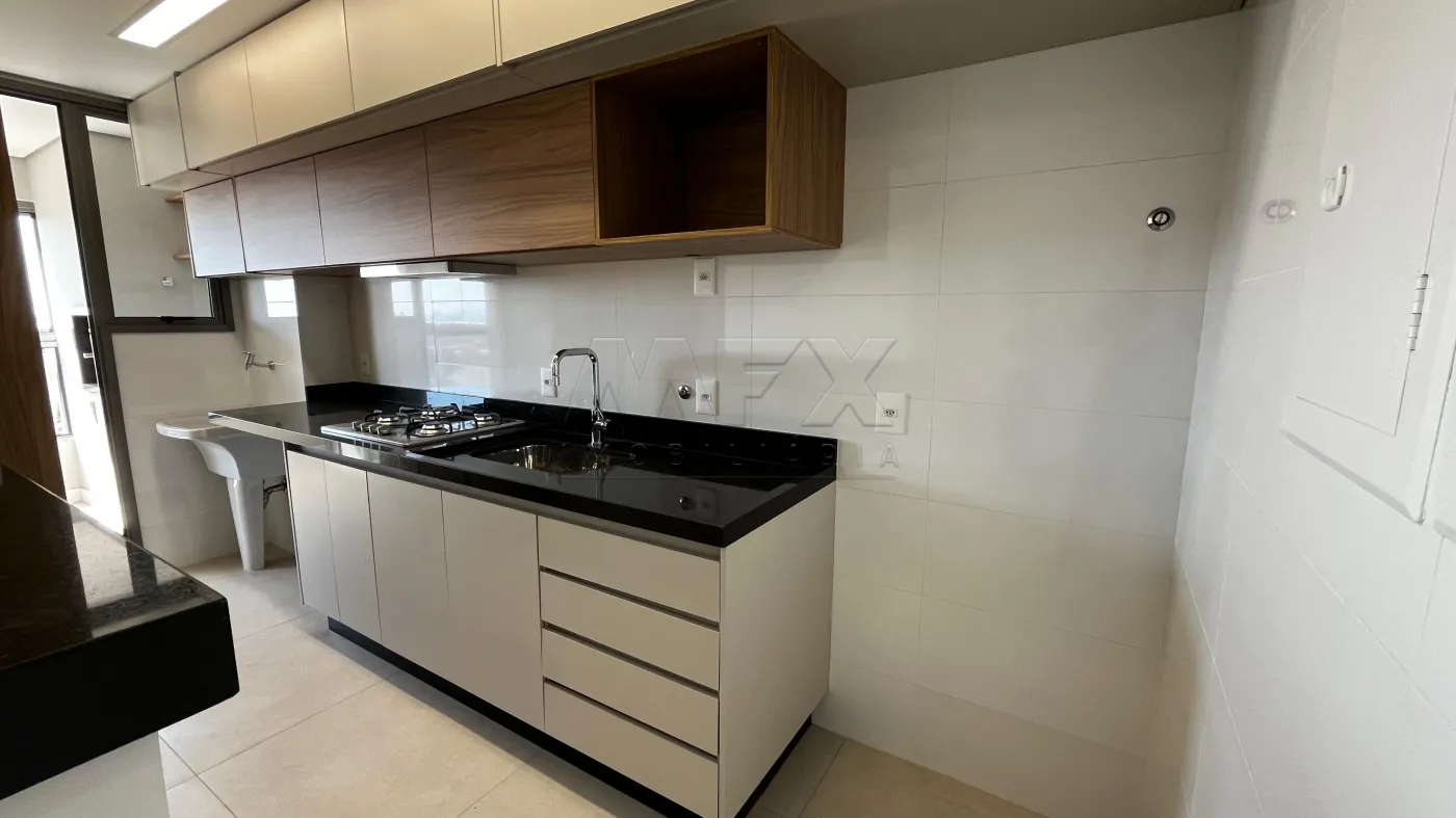 Alugar Apartamento / Padr&atilde;o em Bauru R$ 5.200,00 - Foto 2