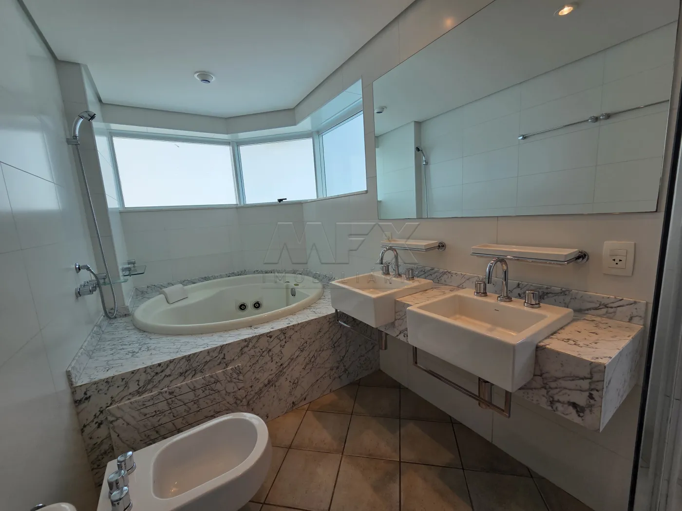 Comprar Apartamento / Padr&atilde;o em Bauru R$ 1.500.000,00 - Foto 23