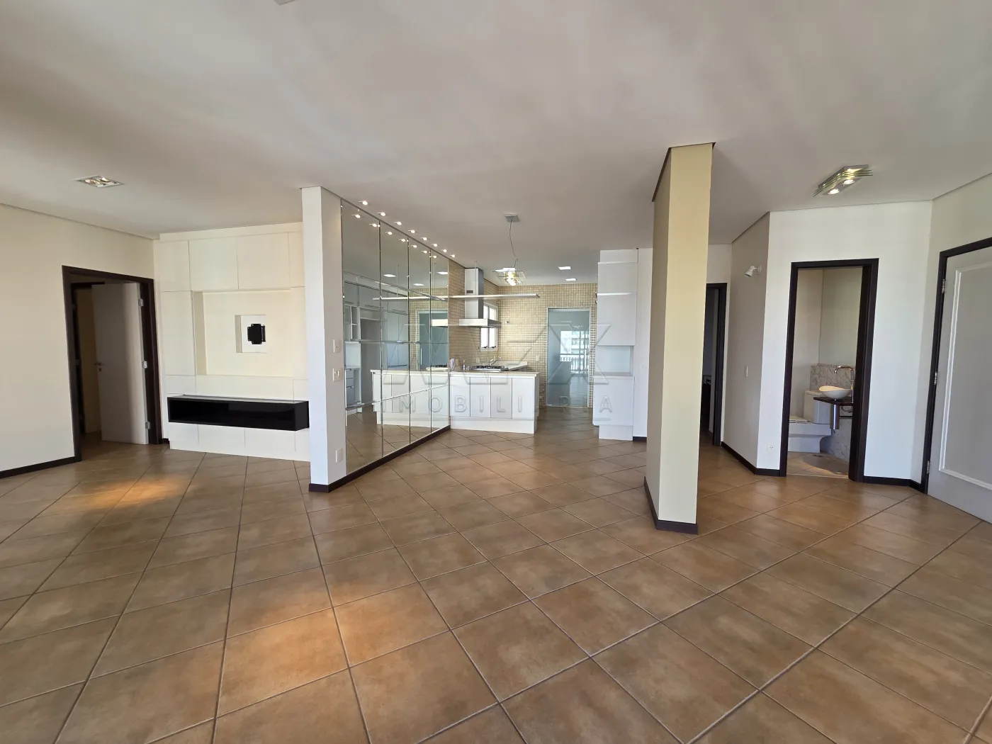 Comprar Apartamento / Padr&atilde;o em Bauru R$ 1.500.000,00 - Foto 6