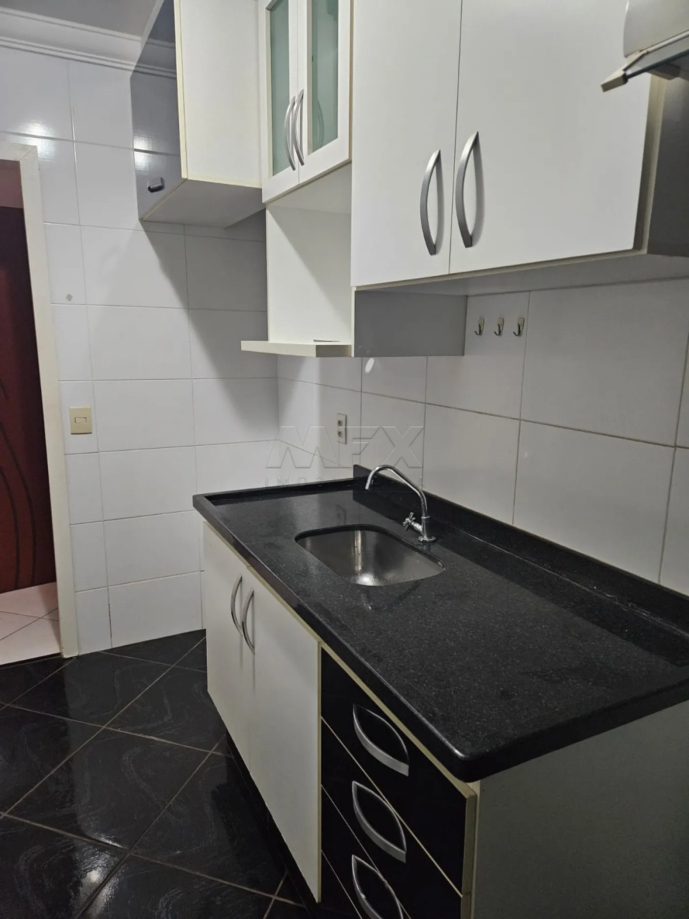 Comprar Apartamento / Padr&atilde;o em Bauru R$ 210.000,00 - Foto 5