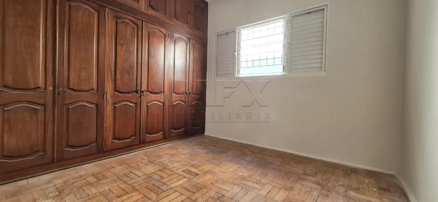 Alugar Casa / Padr&atilde;o em Bauru R$ 2.500,00 - Foto 7