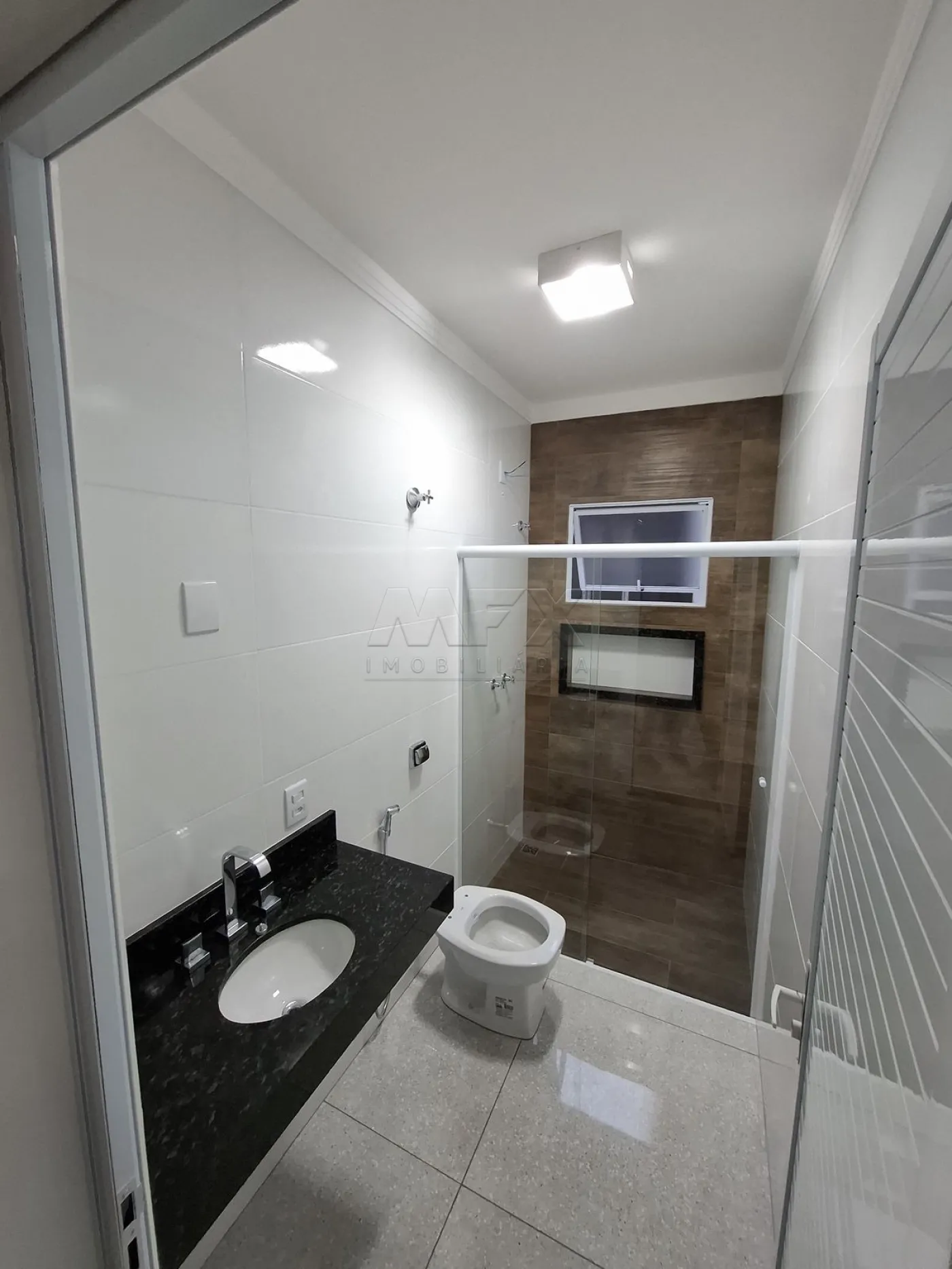 Comprar Casa / Padr&atilde;o em Piratininga R$ 450.000,00 - Foto 6