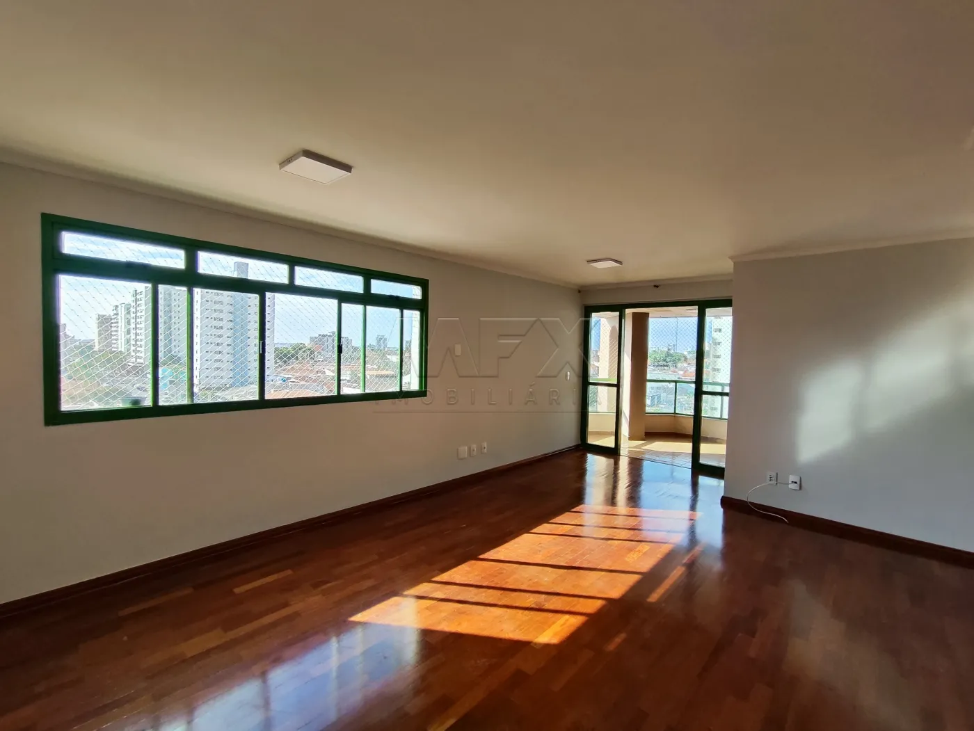 Alugar Apartamento / Padr&atilde;o em Bauru R$ 1.900,00 - Foto 1