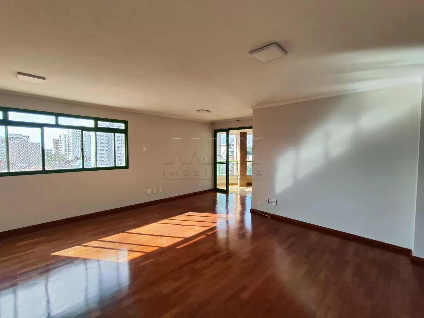 Alugar Apartamento / Padr&atilde;o em Bauru R$ 1.900,00 - Foto 2