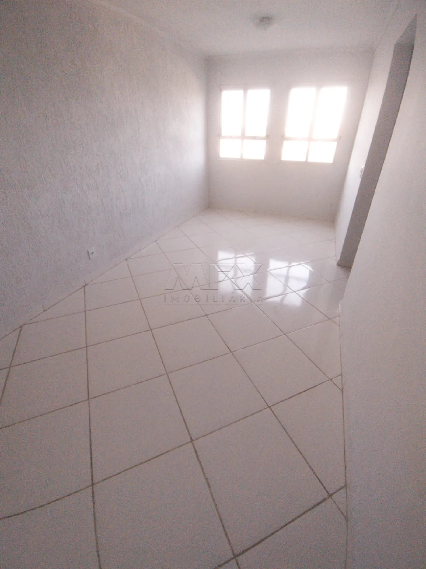 Alugar Apartamento / Padr&atilde;o em Bauru R$ 1.200,00 - Foto 4