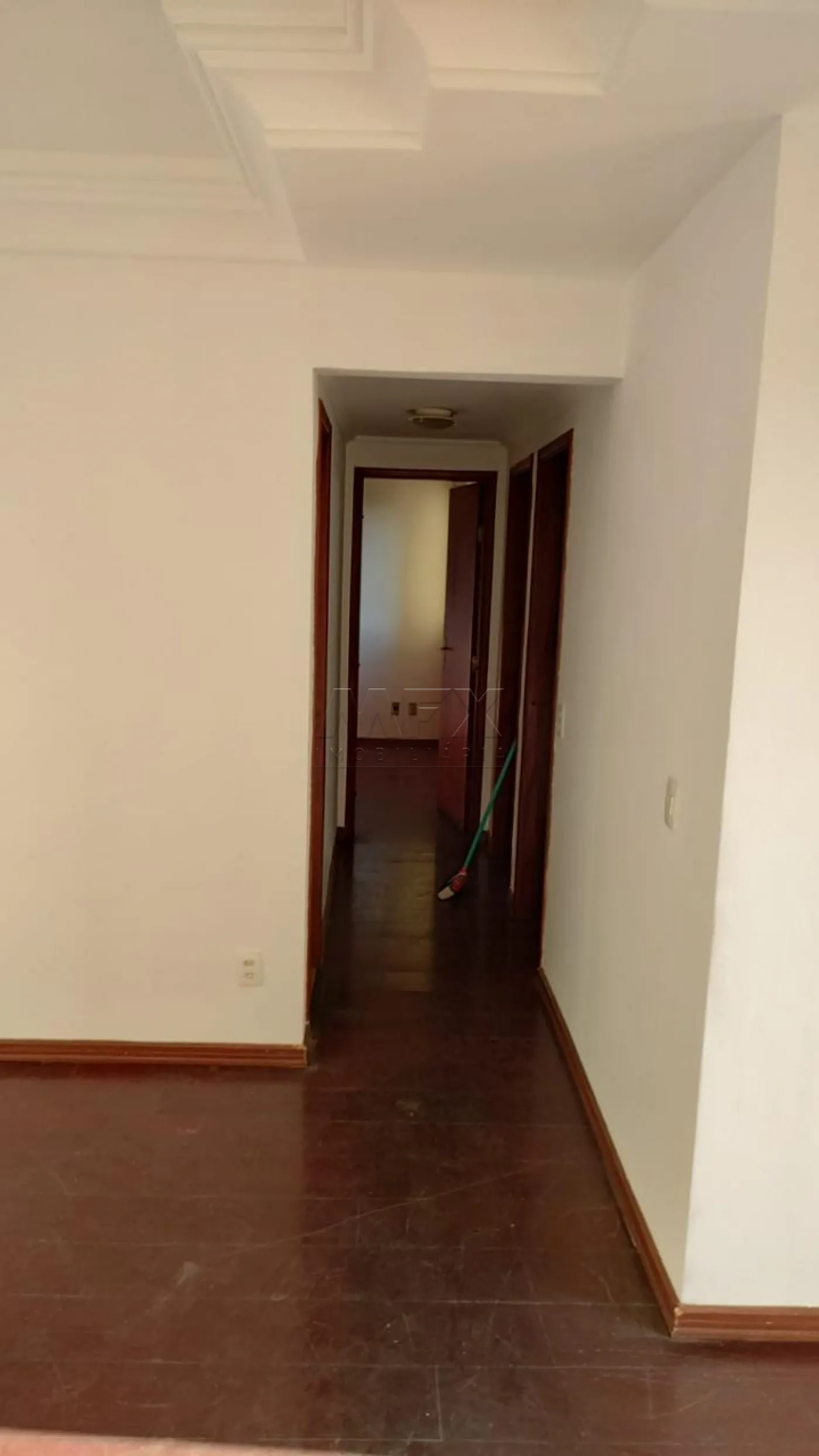 Alugar Apartamento / Padr&atilde;o em Bauru R$ 1.800,00 - Foto 3