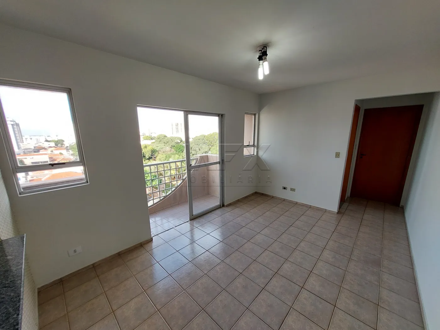 Alugar Apartamento / Padr&atilde;o em Bauru R$ 1.300,00 - Foto 2