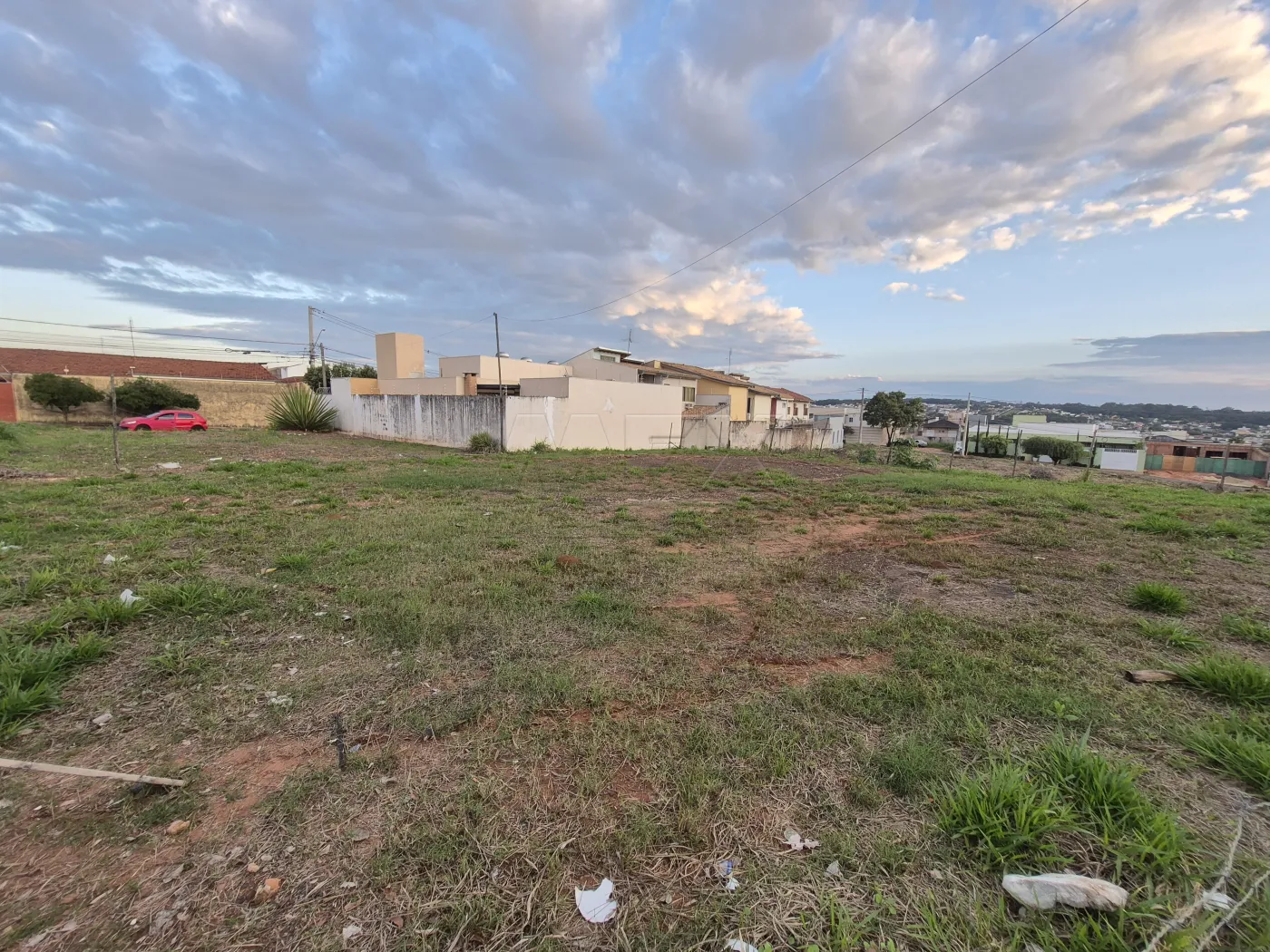 Comprar Terreno / Padr&atilde;o em Bauru R$ 375.000,00 - Foto 2