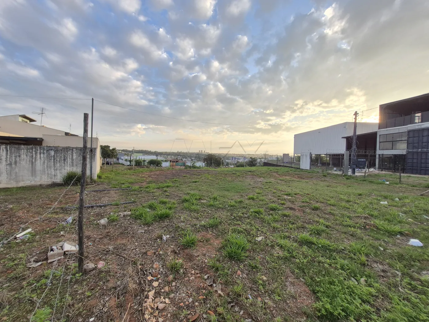 Comprar Terreno / Padr&atilde;o em Bauru R$ 375.000,00 - Foto 3
