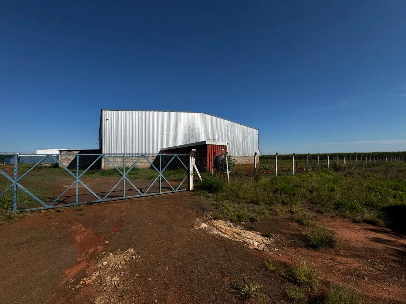 Alugar Terreno / &Aacute;rea em Len&ccedil;&oacute;is Paulista R$ 30.000,00 - Foto 30