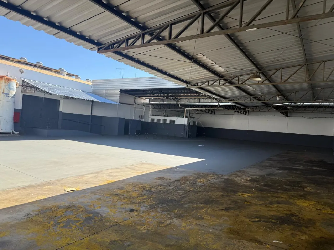 Alugar Comercial / Galp&atilde;o em Bauru R$ 20.000,00 - Foto 2