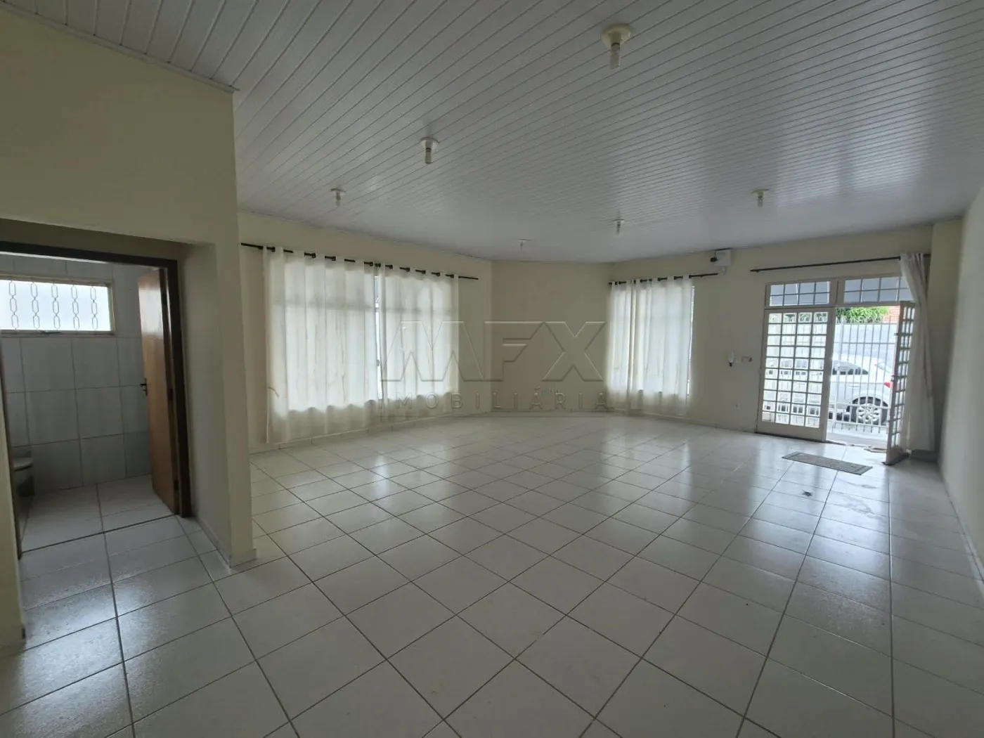 Alugar Comercial / Ponto Comercial em Bauru R$ 1.200,00 - Foto 4