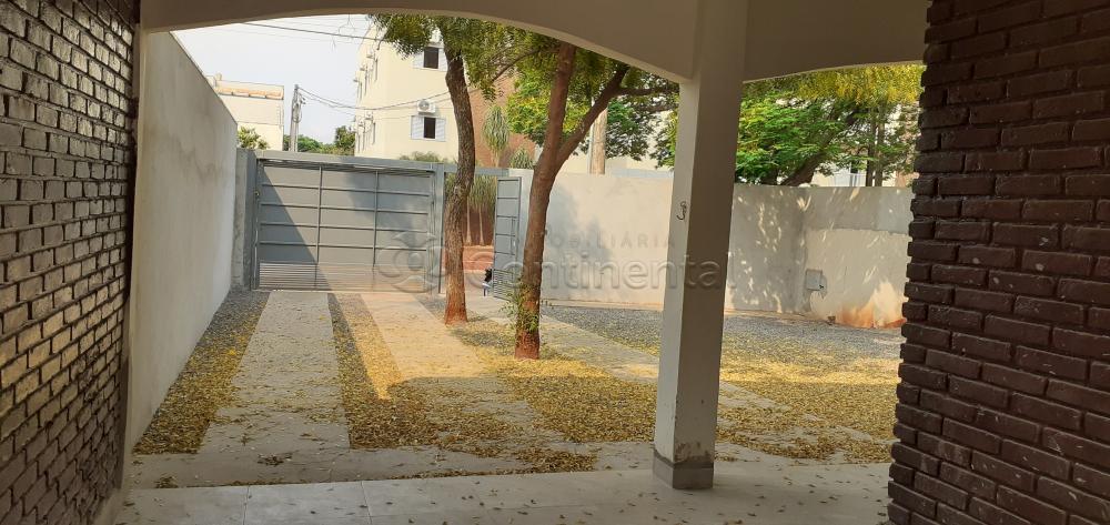 Alugar Casa / Padr&atilde;o em Dourados R$ 2.100,00 - Foto 2