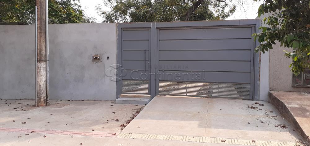 Alugar Casa / Padr&atilde;o em Dourados R$ 2.100,00 - Foto 1