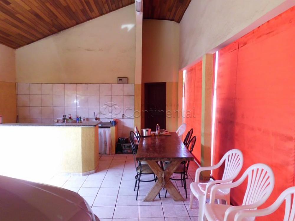 Comprar Casa / Padr&atilde;o em Dourados R$ 600.000,00 - Foto 3