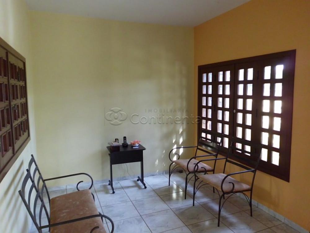 Comprar Casa / Padr&atilde;o em Dourados R$ 600.000,00 - Foto 5