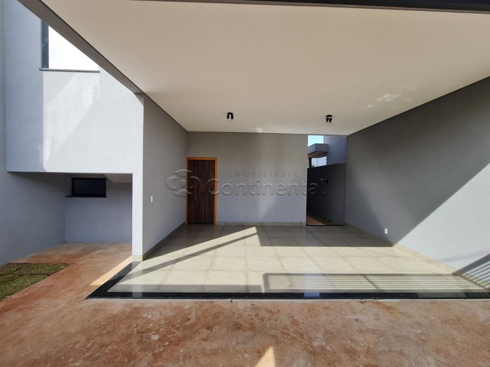 Alugar Casa / Sobrado em Dourados R$ 2.900,00 - Foto 3
