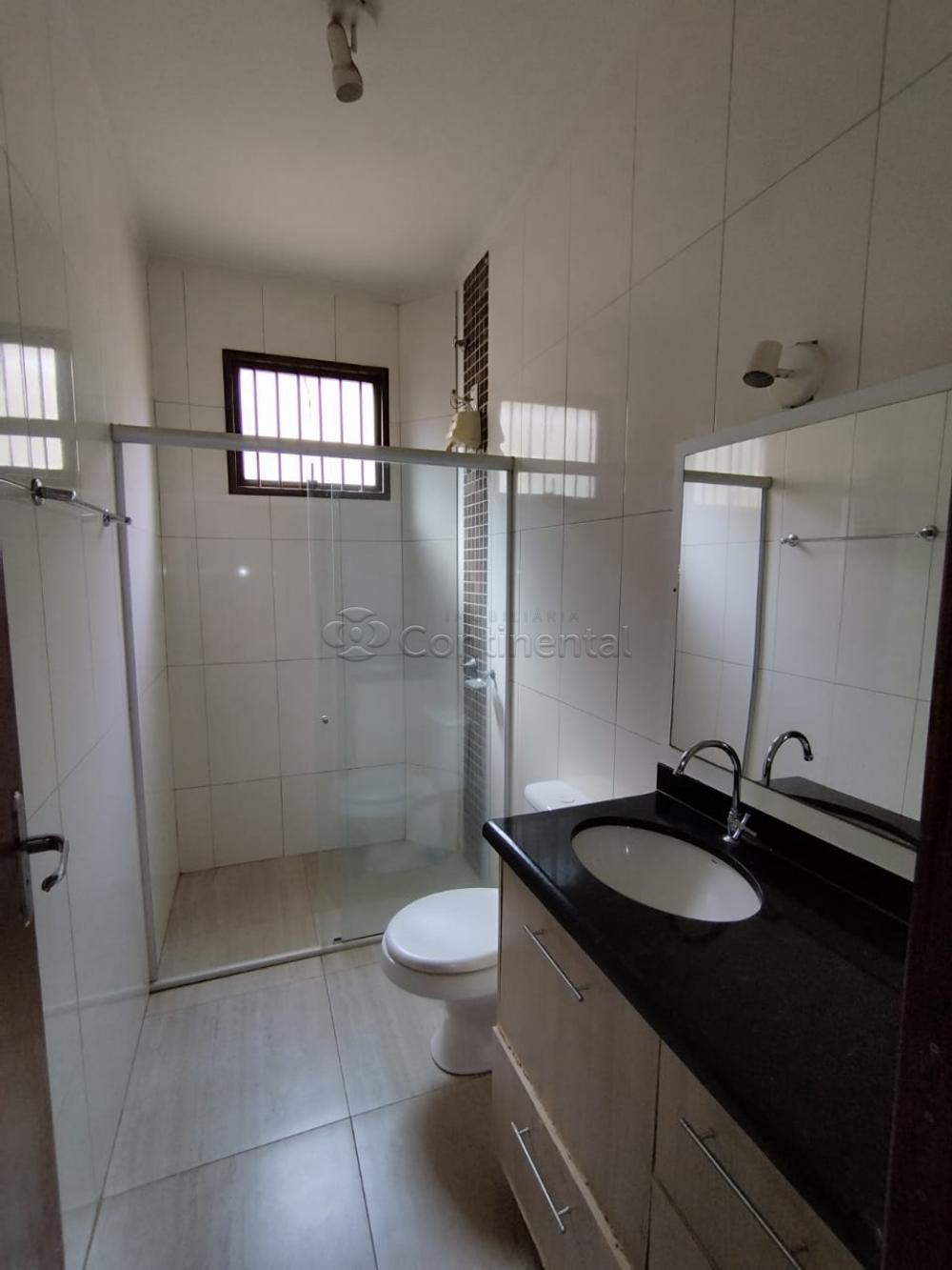 Alugar Apartamento / Padr&atilde;o em Dourados R$ 2.000,00 - Foto 9