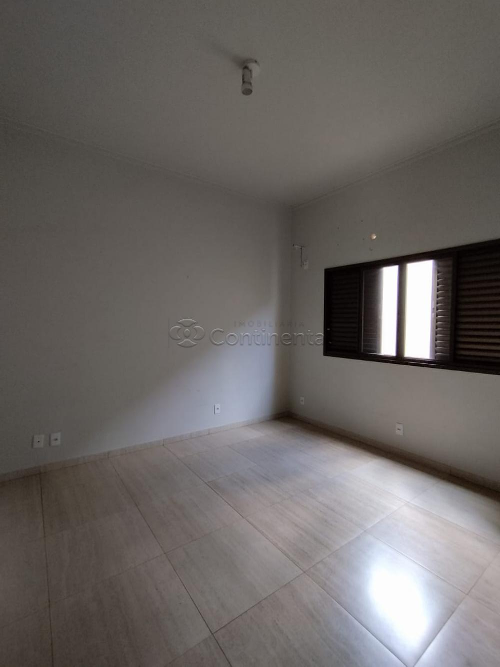Alugar Apartamento / Padr&atilde;o em Dourados R$ 2.000,00 - Foto 15
