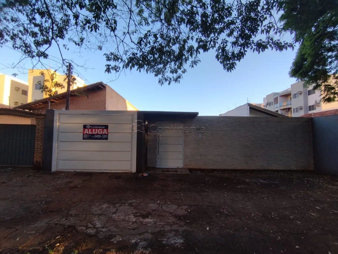 Alugar Casa / Padr&atilde;o em Dourados R$ 2.400,00 - Foto 1