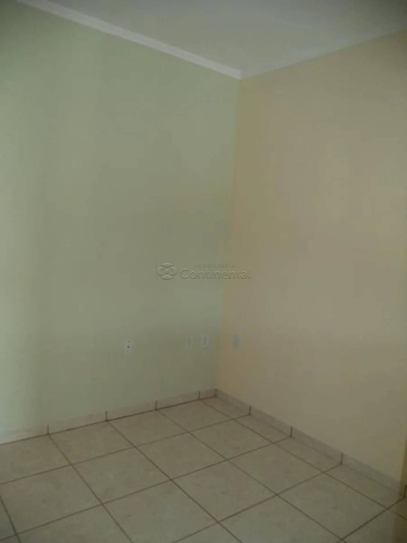 Alugar Casa / Padr&atilde;o em Dourados R$ 1.500,00 - Foto 6