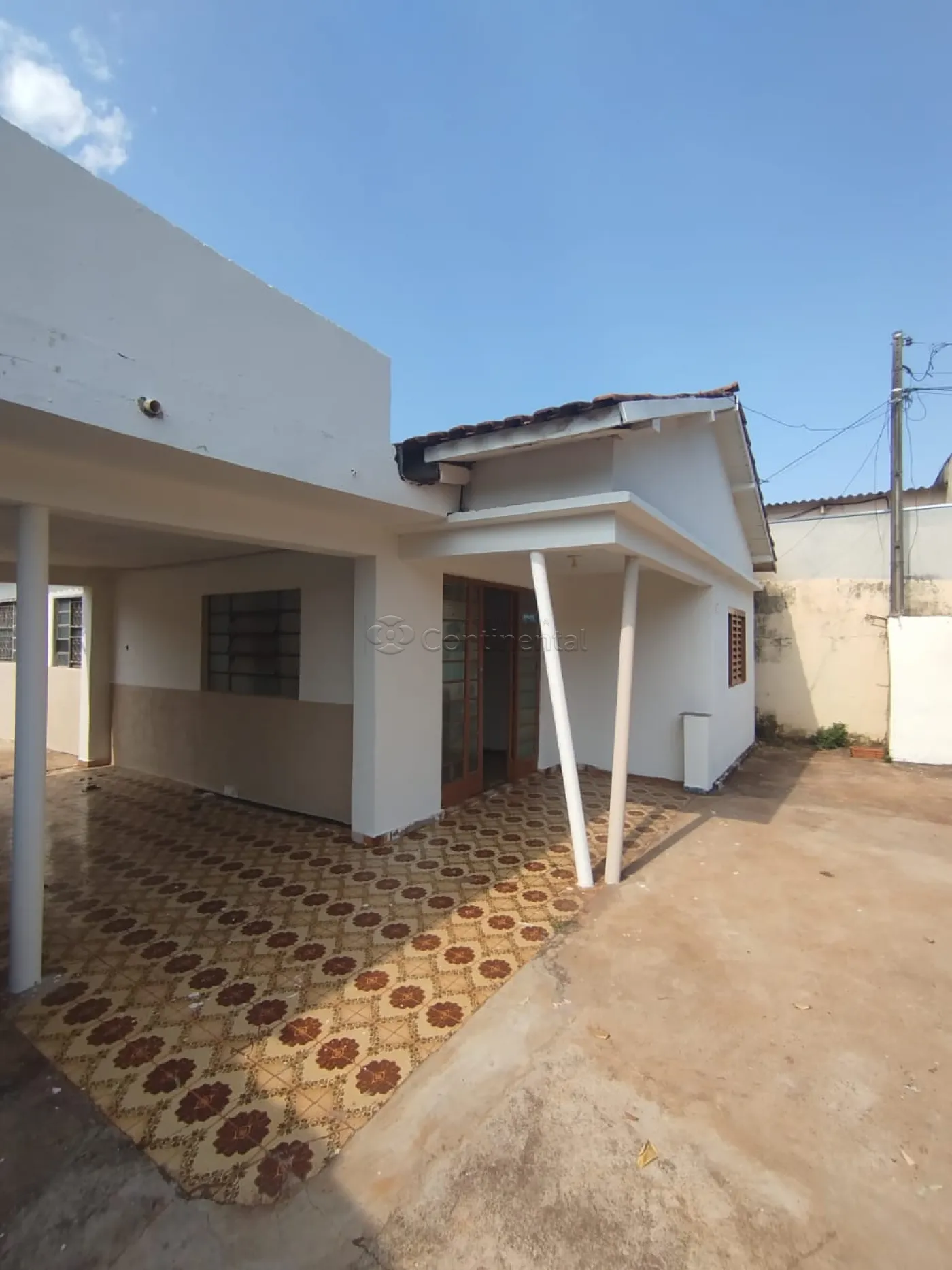 Alugar Casa / Padr&atilde;o em Dourados R$ 1.200,00 - Foto 2