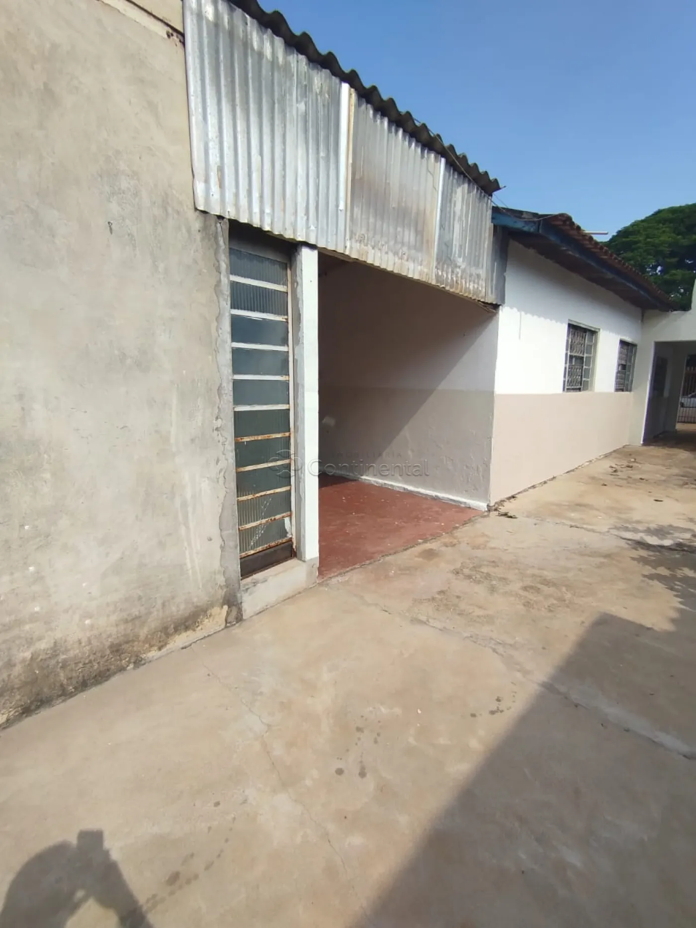 Alugar Casa / Padr&atilde;o em Dourados R$ 1.200,00 - Foto 17