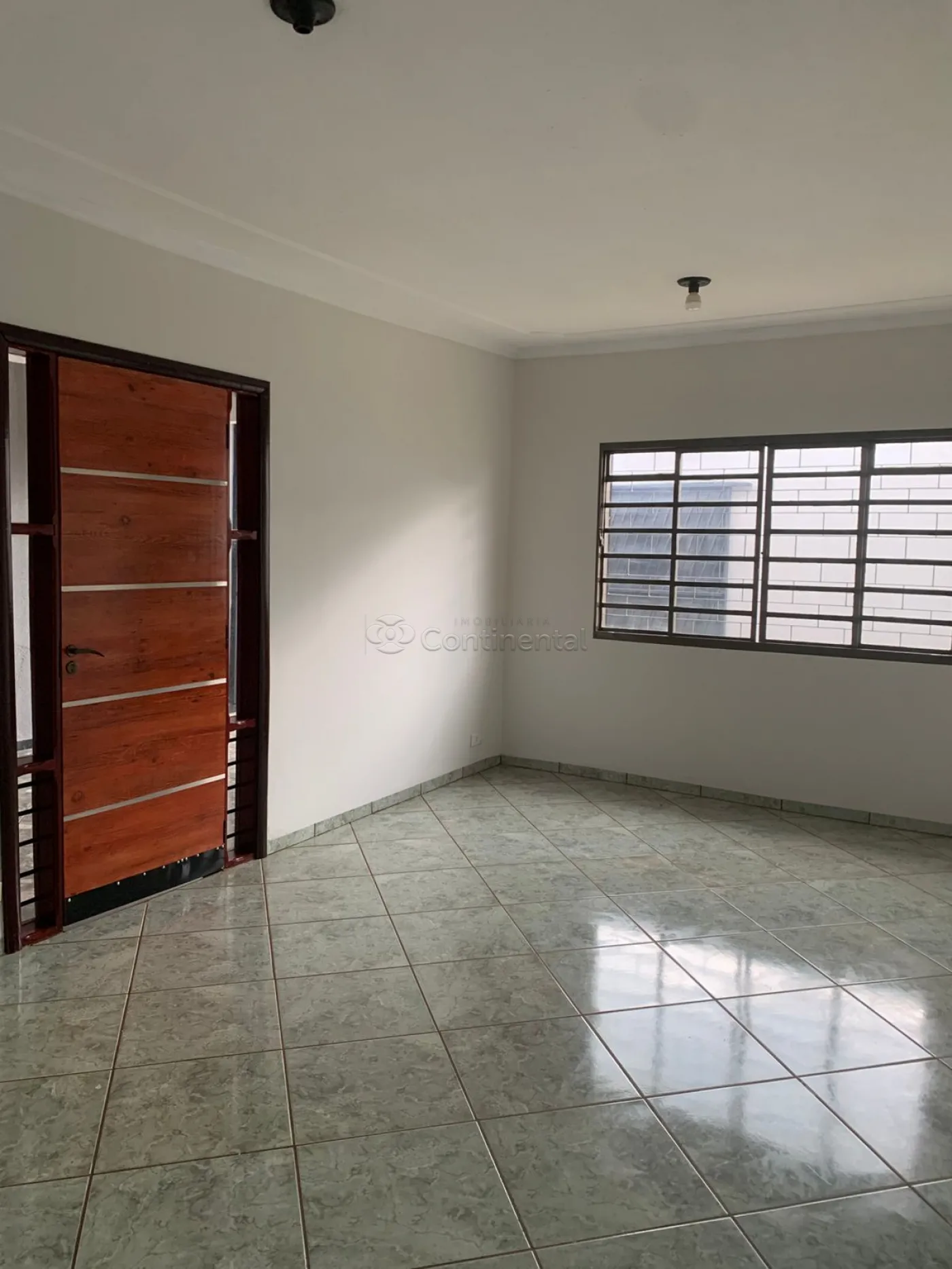 Alugar Casa / Padr&atilde;o em Dourados R$ 2.500,00 - Foto 4