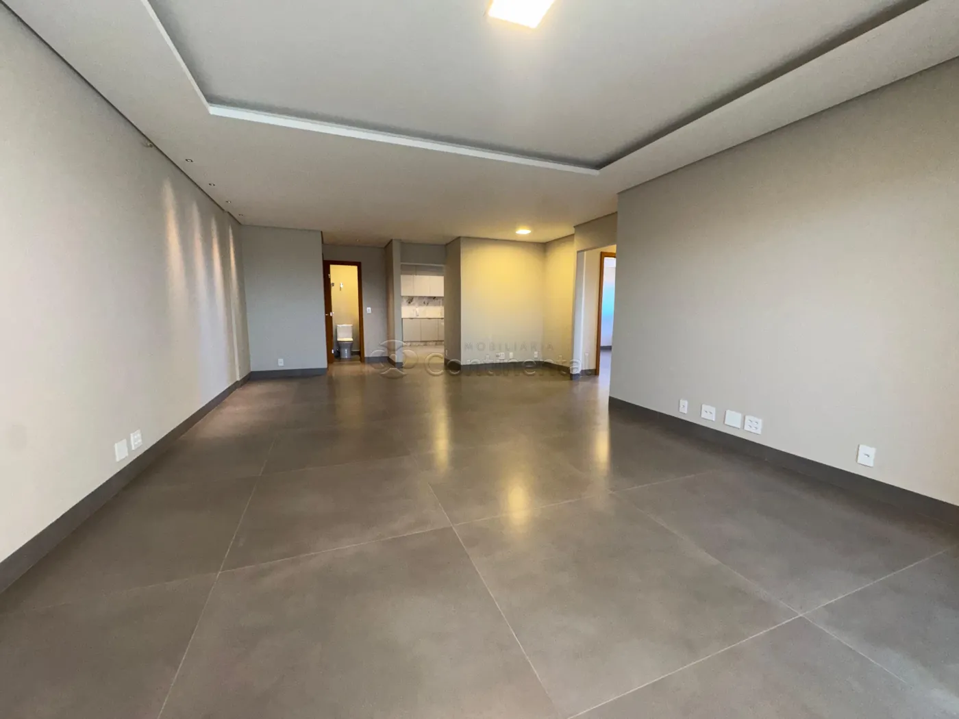 Alugar Apartamento / Padr&atilde;o em Dourados R$ 6.500,00 - Foto 2