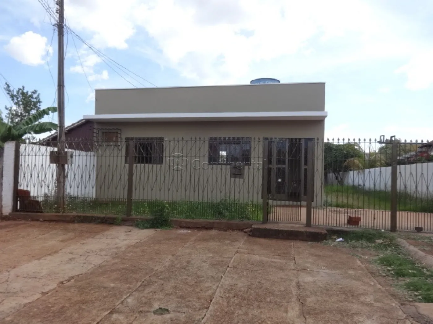 Alugar Casa / Padr&atilde;o em Dourados R$ 1.350,00 - Foto 1