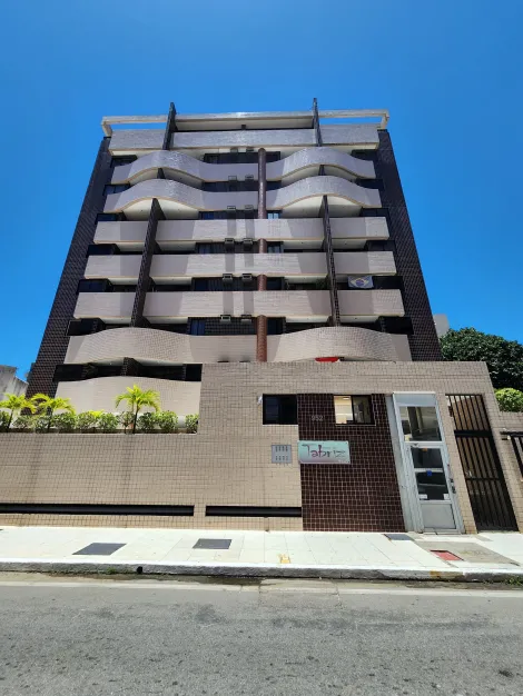 Apartamento Quarto e Sala Mobiliado e com Varanda � venda na Ponta Verde