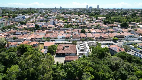 Casa 562m - 5 Quartos - Piscina - Terreno 1.685 m - Barro Duro