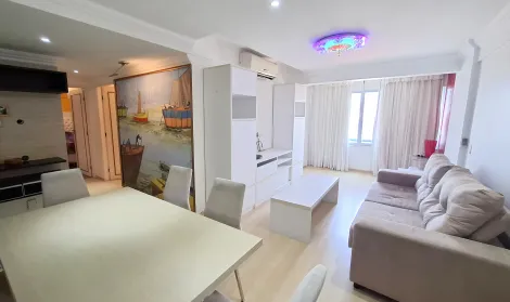 Apartamento com 2 Sutes Mobiliado e Reformando na Jatiuca no Edf Rom