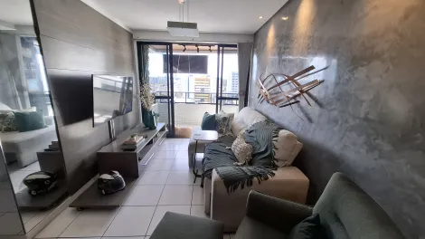 Apartamento 3 Quartos com Varanda em Andar Alto  venda na Ponta Verde