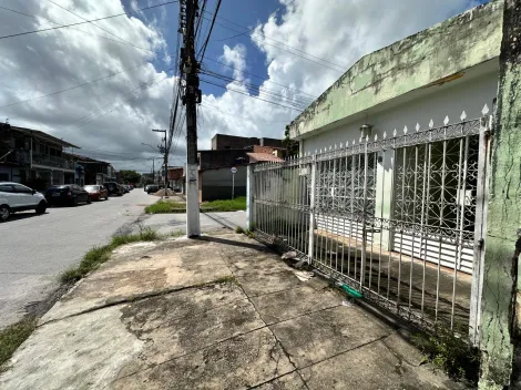 Casa de Esquina a venda na Jatiuca Prximo ao Maceio Shopping