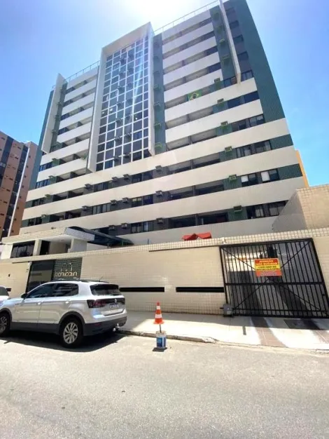 Apartamento com 2 Quartos e Varanda � Venda no Edf Monticatini na Ponta Verde