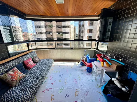 Apartamento com 3 Su�tes com Varanda � venda na Ponta Verde