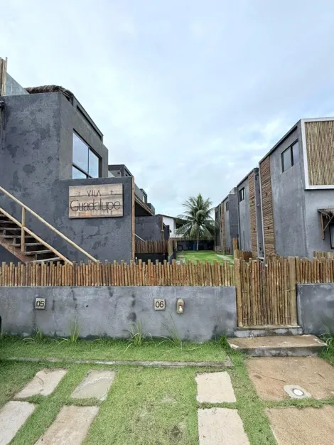 Casa com 2 Su�tes e Piscina com �rea gourmet � venda no Cond Vila Guadalupe na Praia do Marceneiro