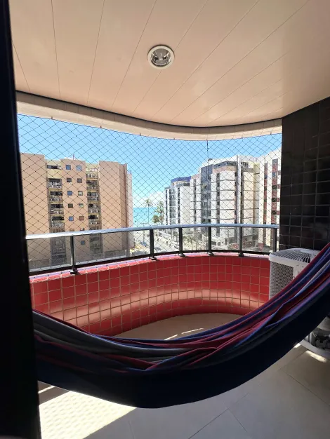 Apartamento com 3 Quartos e Varanda � venda no Edf Castel Del Mar