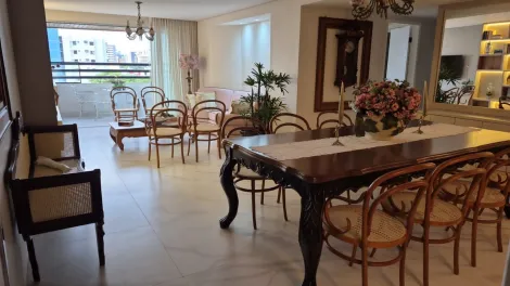 Apartamento com 3 Su�tes e Varanda � venda no Edf Savannah na Ponta Verde